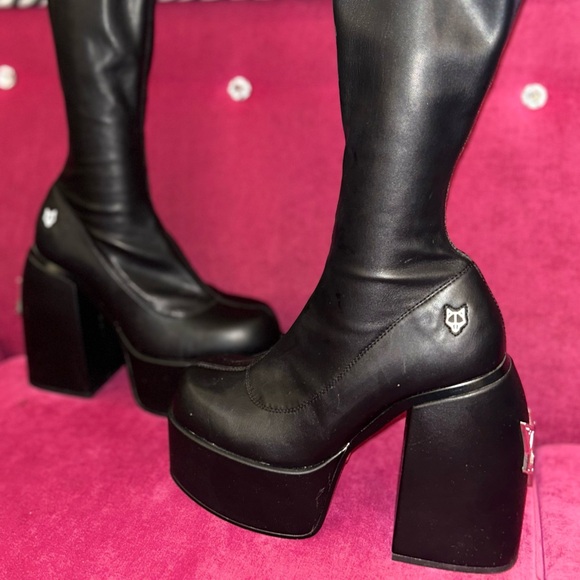 NAKED WOLFE - SPICE: Knee High Platform Boots, Size 9 - Picture 5 of 6